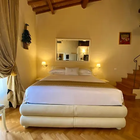 Granduomo Charming Lägenhetshotell 4*