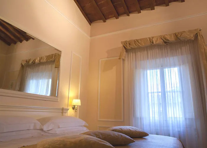 Aparthotel Granduomo Charming Florence